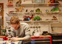 بازی قوی در تولید اسباب‌بازی