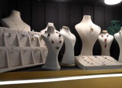 نمایشگاه طلا و جواهر اصفهان 1404 با حضور شرکت‌های خارجی