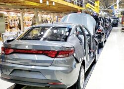 فروردین متفاوت خودروسازان؛ تولید رانا متوقف شد