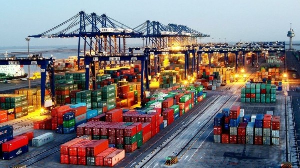 تجارت خارجی ایران در فروردین ماه به ۵.۸ میلیارد دلار رسید