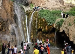 شایعه مهاجرت تهرانی‌ها به سمیرم صحت ندارد