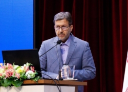 تأکید استاندار اصفهان بر رفع موانع صادراتی و توسعه بازارهای جدید