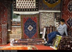 رشد ۷۵ درصدی صادرات فرش ماشینی اصفهان در نشست کارگروه اقتصادی استان