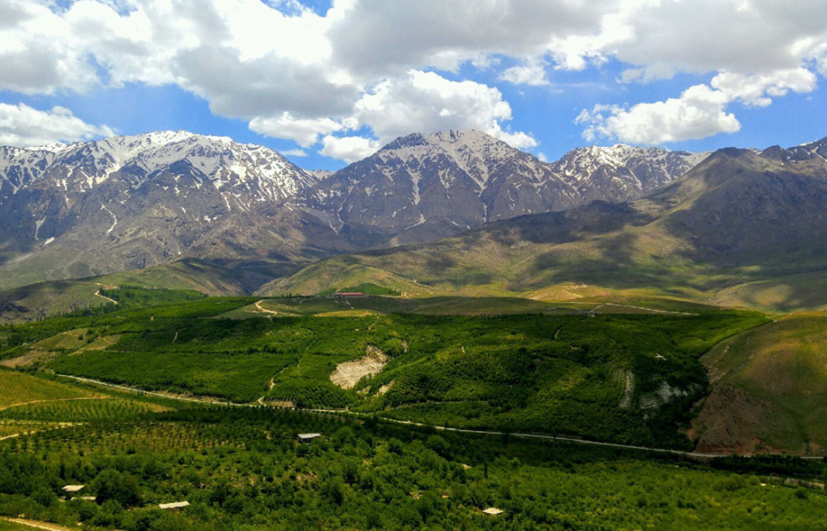 بویین‌میاندشت: نگین سبز زاگرس و سرزمین رنگین‌کمان اقوام