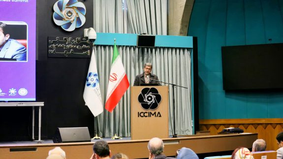 کسب‌وکارهای خانوادگی رکنی کلیدی در اقتصاد مقاومتی و کاهش آسیب‌های اجتماعی