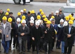 بازدید نایب‌رئیس مجلس از مناطق ویژه فناوری اصفهان در روز برفی