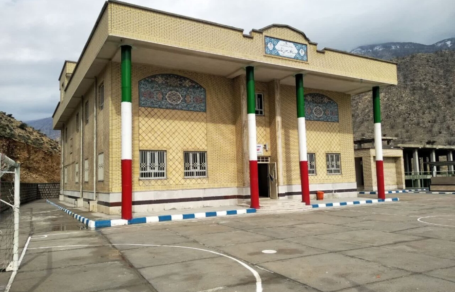 کلیه مدارس استان اصفهان سه‌ شنبه به‌ صورت حضوری برگزار می‌شود