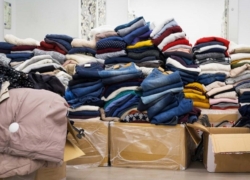 رونق بازار پوشاک استوک در اصفهان؛ تفاوت لباس کاستی‌دار با تاناکورا چیست؟