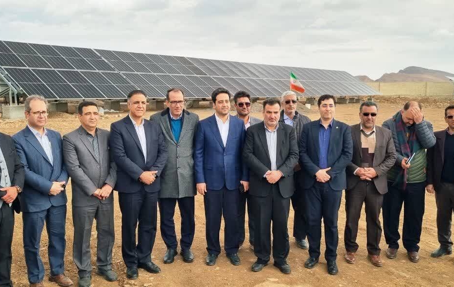 پیشرفت سریع پروژه شهر خورشیدی اصفهان؛ بهره‌برداری از نیروگاه‌های کوچک‌مقیاس آغاز می‌شود