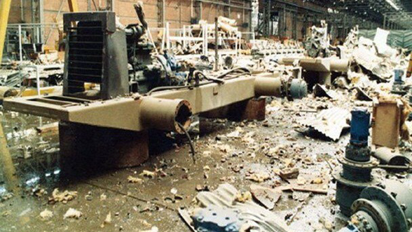 بررسی مشکلات واحدهای تولیدی آسیب دیده از جنگ تحمیلی سوم در نشست با رئیس سازمان بورس