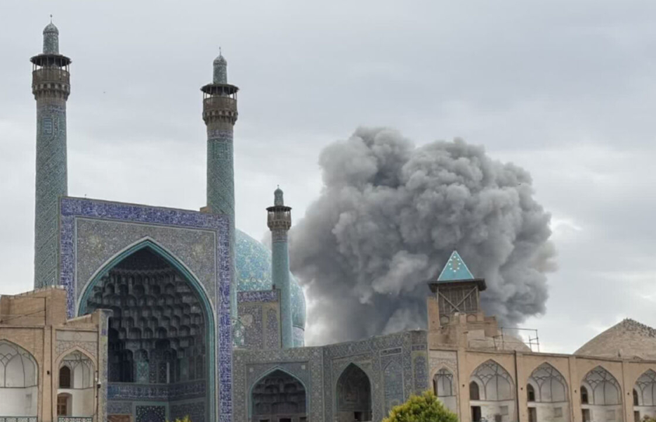 تشکیل کمیته تخصصی برای مرمت بناهای تاریخی آسیب‌دیده اصفهان در جنگ/ بهره‌گیری از تجربه پیشکسوتان و کارشناسان داوطلب ملی