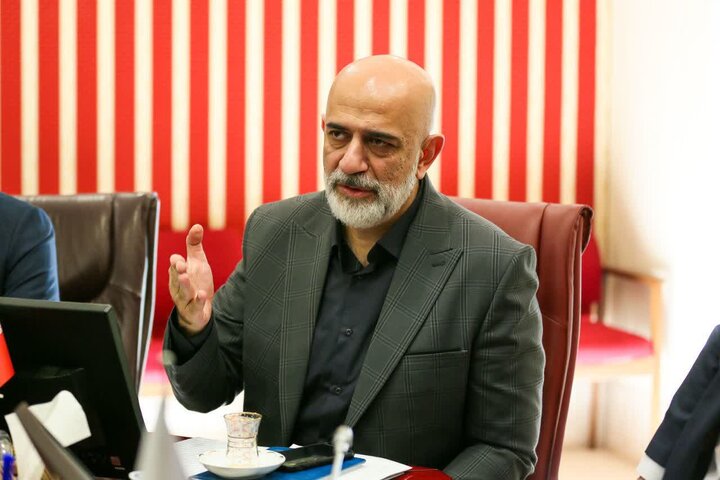 انتقاد معاون استاندار اصفهان از محدودیت ۸۵ درصدی برق صنایع