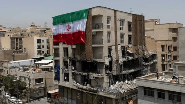 پیشرفت ۹۰ درصدی بازسازی منازل آسیبدیده جنگ رمضان در منطقه ۷ اصفهان / تحویل ۱۴۰۰ واحد مسکونی به مالکان