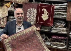 گزارش میدانی از بازار ترمه اصفهان؛ از ترمه‌های لاکی قدیمی تا محصولات ۲۴ رنگ امروزی